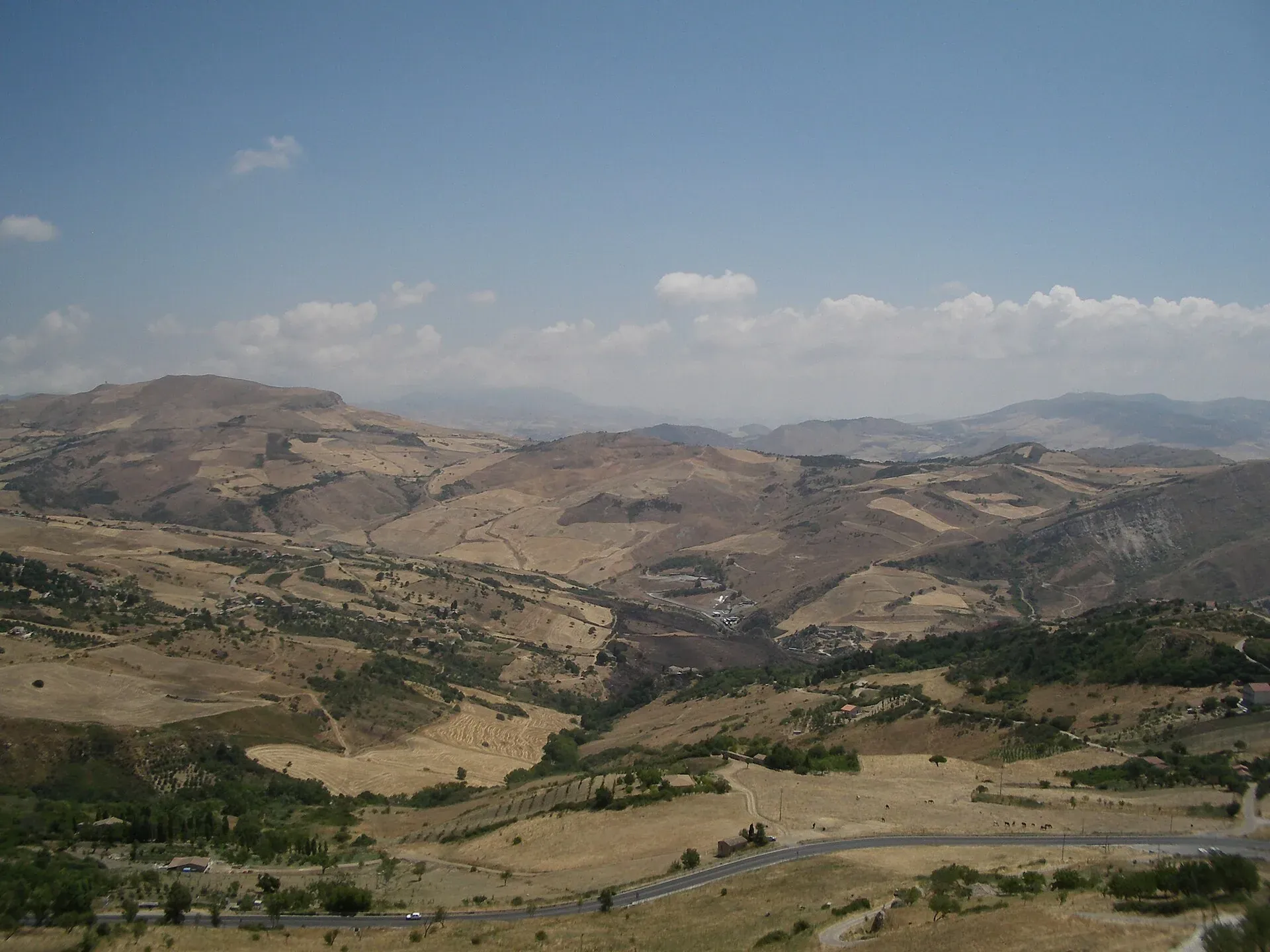 Colline e valli delle Madonie viste dal belvedere di Petralia Soprana